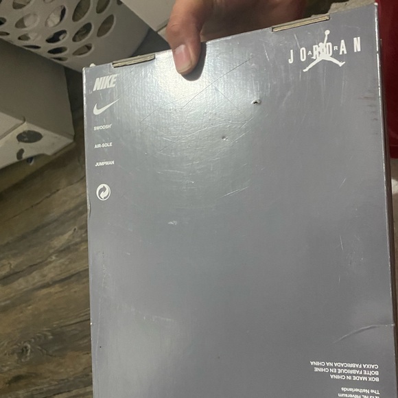 Jordan 11 cool grey 2021 worn 1x good condition hmu if interested - Picture 3 of 6